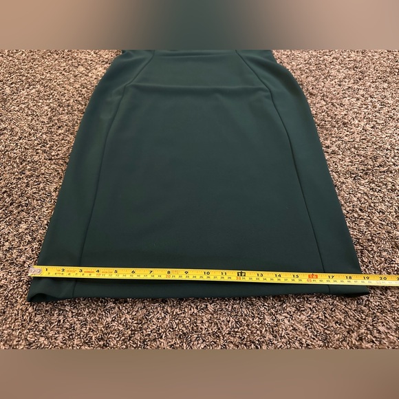 Calvin Klein Crew Neck Short Tulip Sleeve Solid Sheath Stretch Dress size 12 (L) - Picture 9 of 16